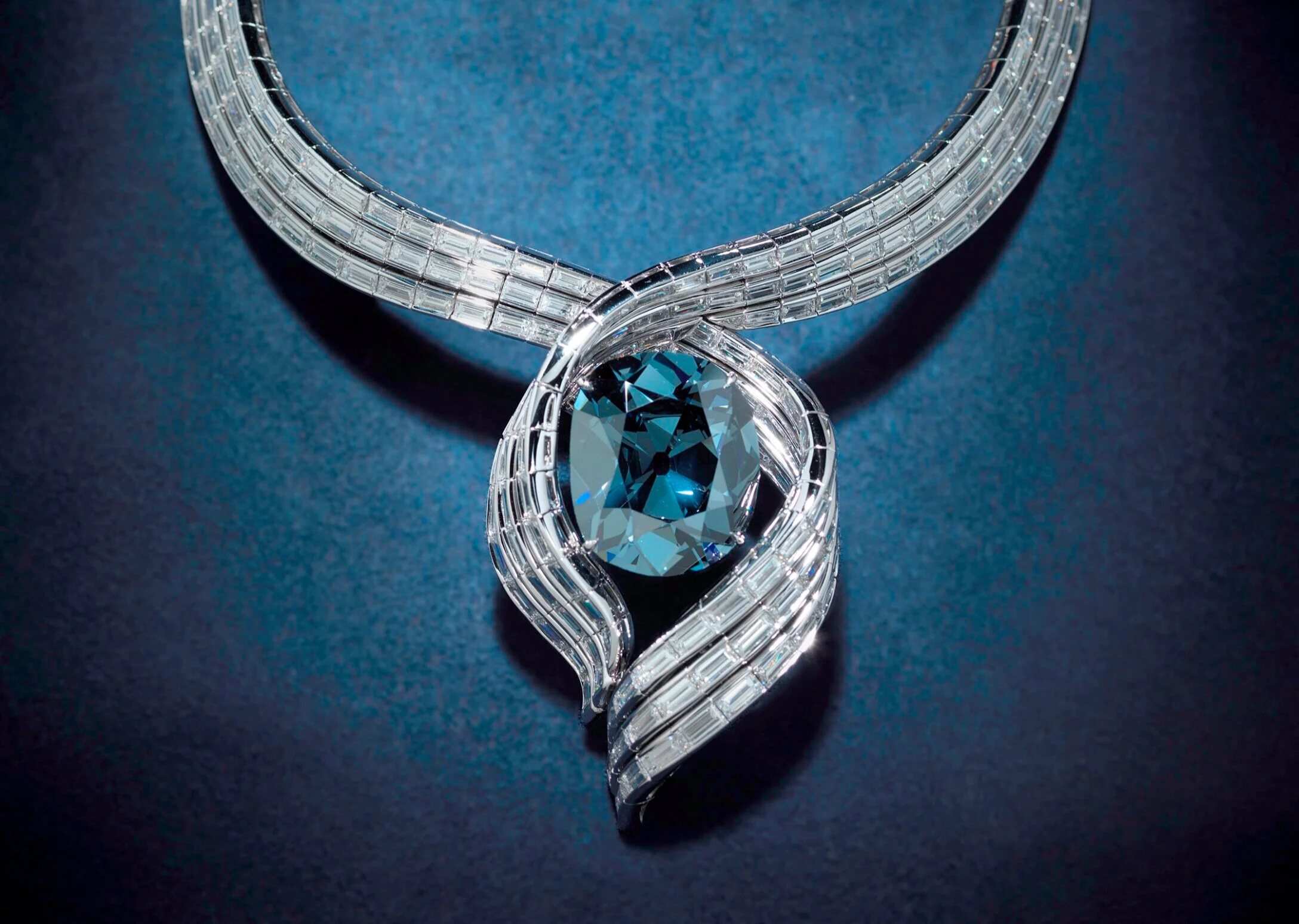 The Hope Diamond - Photo: Don Hurlbert Smithsonian
