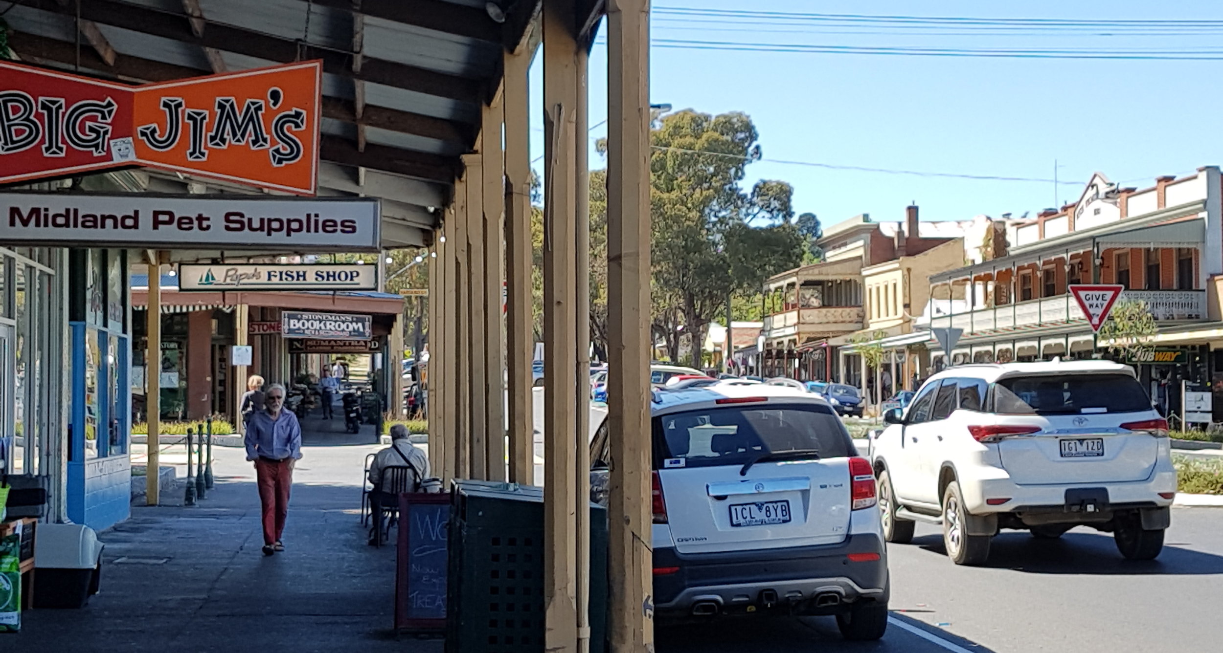 Castlemaine Streetscape 2017 cropped.jpg