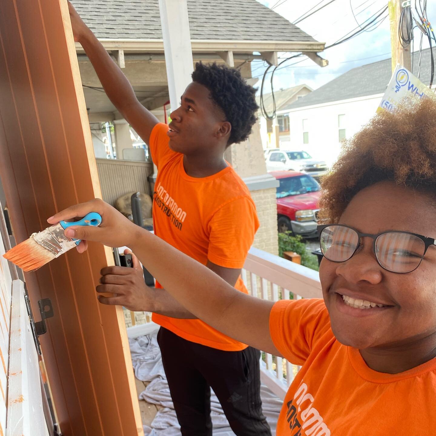 It&rsquo;s a great day to add some accent color to the house! Apprentices are out in this heat #painting the handrails and shutters for the latest unCommon House!

#Teamwork #NewOrleansRealEstate #BuildingHousesFramingCharacter