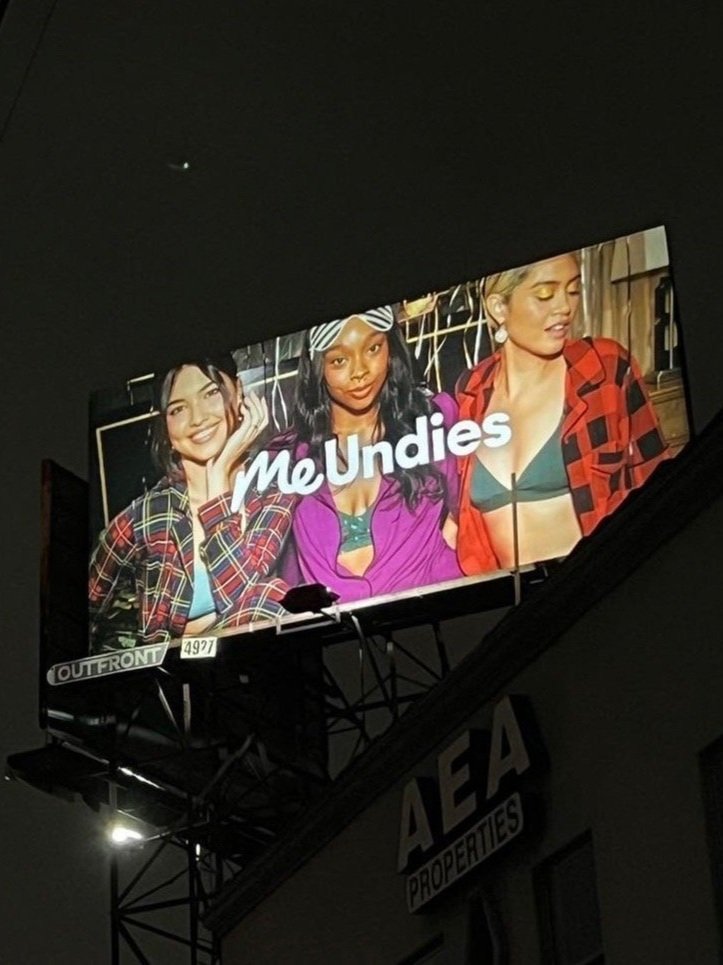 REBECCA+LYNNE+MORLEY+-+MEUNDIES+BILLBOARD+IN+WEST+HOLLYWOOD%2C+CA%2C+USA+-+2021.jpg