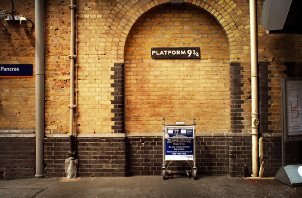 harry_potter_kings_cross_platform.jpg