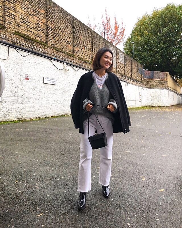 〰️
White denim code
A/W&rarr;S/S
.
春に買った白のストレートデニムは
秋冬も活躍✌🏼
.
.
.
.
.
.
.
.

#london#londonmum#londonlife#mummylifestyle#mumlifeuk#mummyfashion#londonstreetstyle#streetfashion#fashiondaily#styleblogger#casualcode#mamacode#fashionlove#mamagirl#mamafa