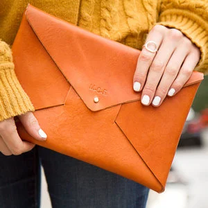 leather-clutch1.jpg