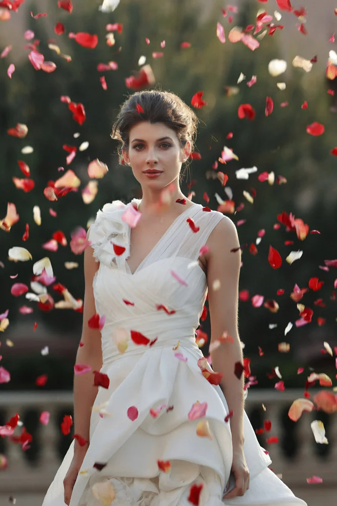 Wedding Flower Petals Designed by Eddie Zaratsian Lifestyle and Design, Photos by Apertura Photography