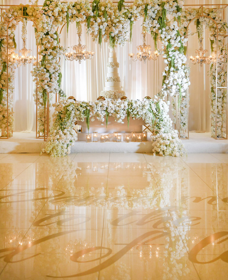Suzy Daniel S Glamorous White And Gold Wedding Reception