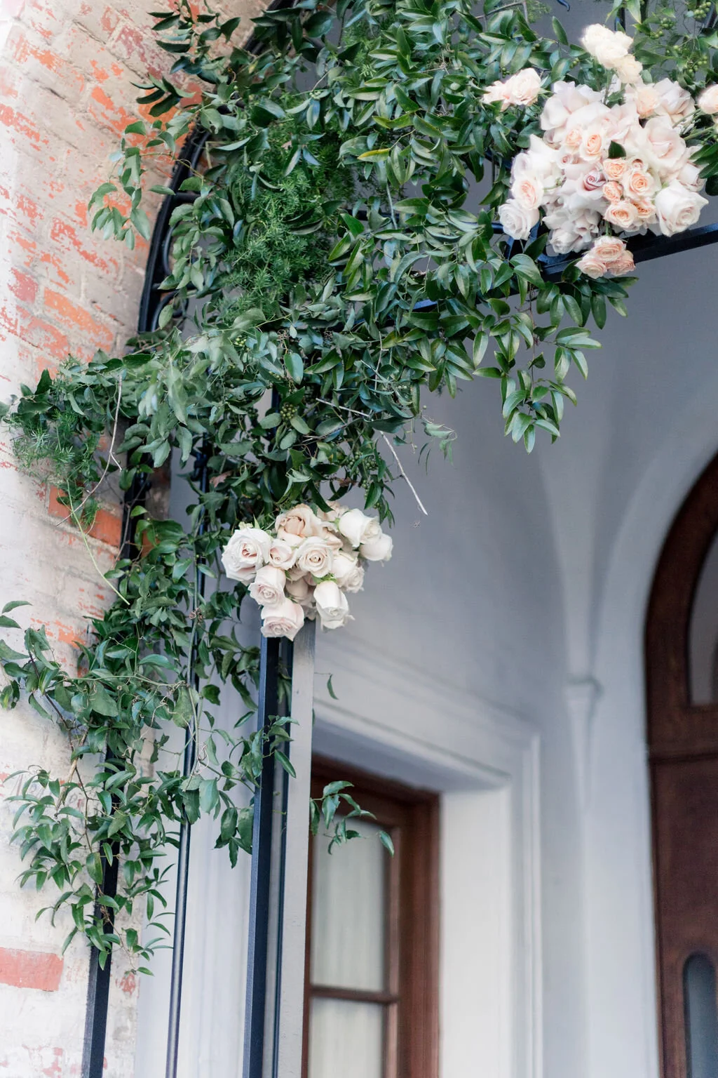 6 Tips For Decorating Your Wedding Entrance With Florals — Eddie