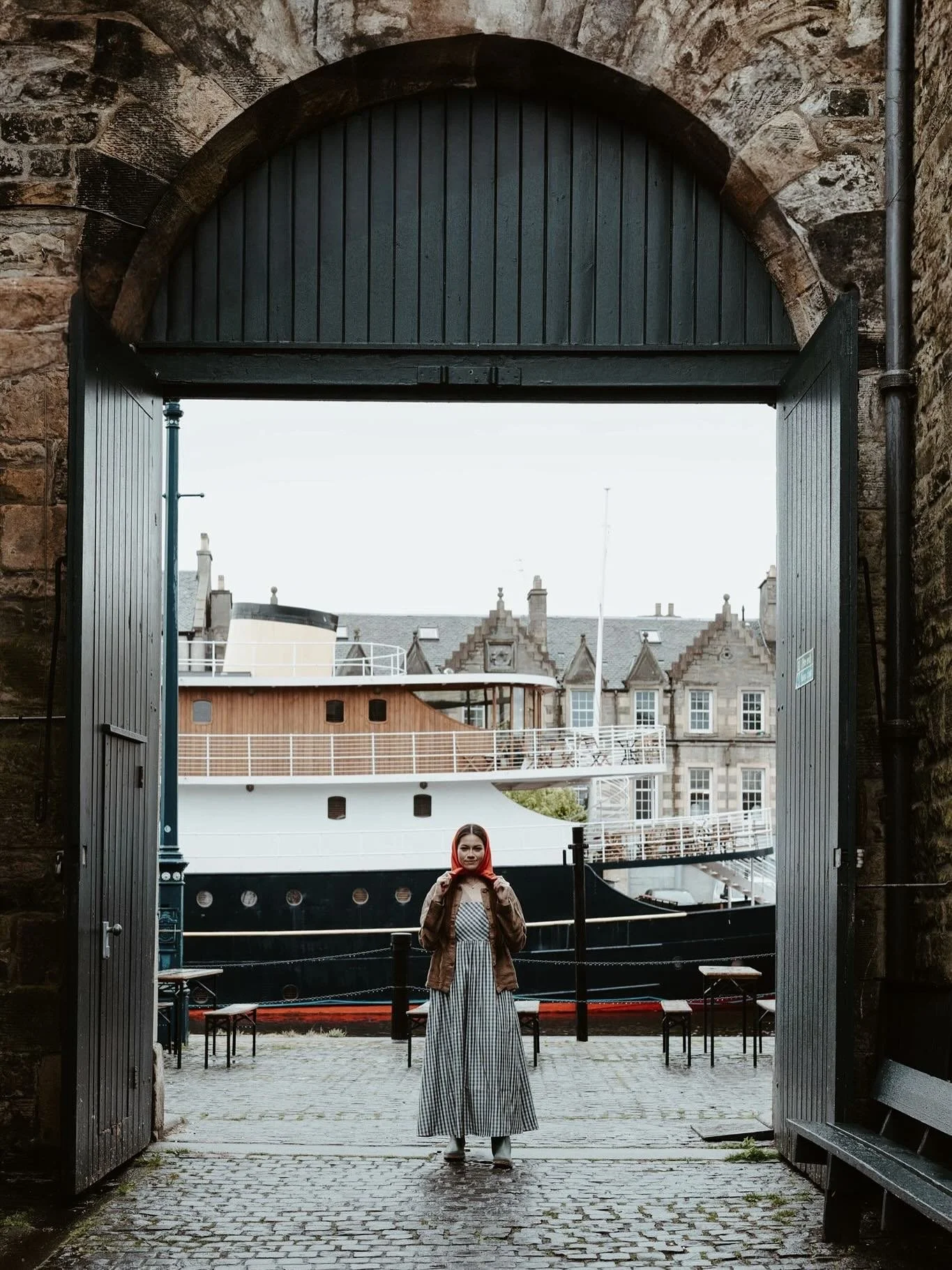 Leith in Edinburgh is heiter HQ&rsquo;s current home. It still feels new and there&rsquo;s lots to discover. Founder &amp; Editor-in-Chief @katharinageisslerevans and photographer Anna Considine of @studiogently, a fellow &ldquo;Leither&rdquo;, have 