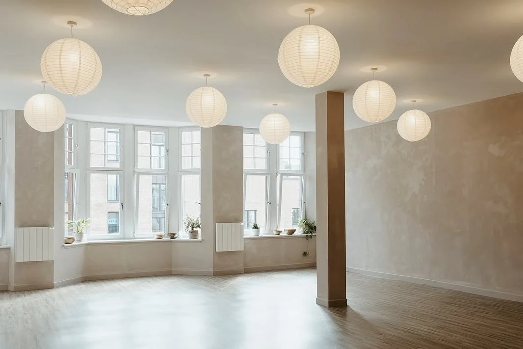 NEW BLOG FEATURE

heiter contributor Anna Considine of @studiogently sat down with Laura Rice @rice.and.peace, founder of Glasgow yoga and pilates studio, @studio70glasgow. Laura shared how she follows a joy-led approach to movement, both personally 