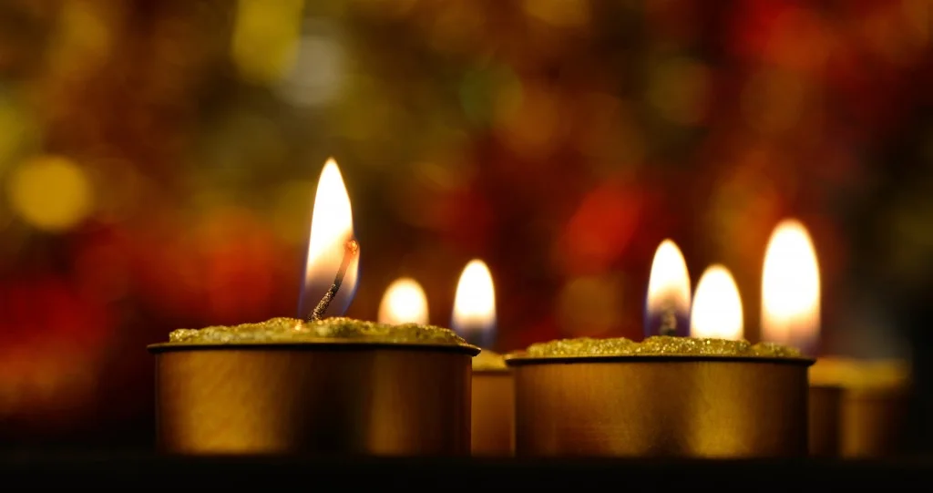 Holiday-Candles-1024x541.jpg
