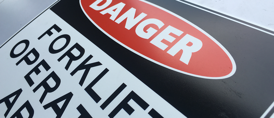 SCRIMWORKS_EXTERIOR_CORFLUTE_COREFLUTE_SIGNAGE_BANNER_MESH_SHADE_CLOTH_PRINTED_CONSTRUCTION_EVENTS_SIGNAGE_FENCING_BUILDCORP_1_HEADER_TEMPLATE_CORFLUTE_RIGID_POLY_DANGER_1.png