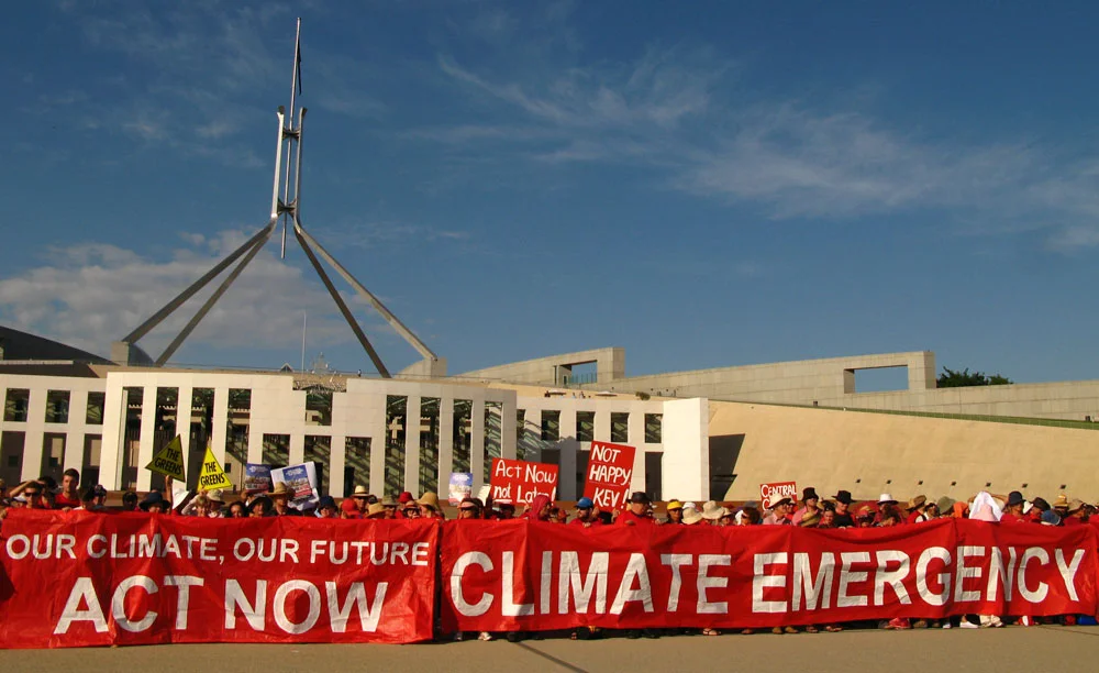 Encircling Parliament House in 2009 to oppose the CPRS.