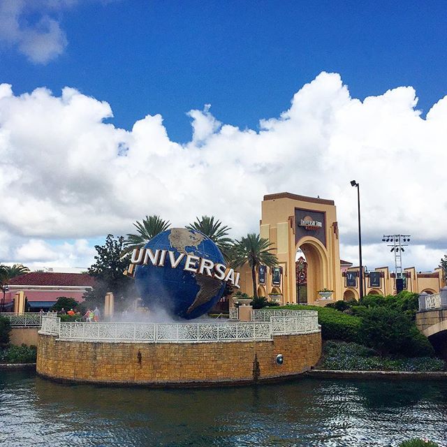 Always something fun to do at Universal Orlando! #universalorlando #universalstudios #orlando #theorlandotravelguide #amusementpark #family #fun #thingstodo