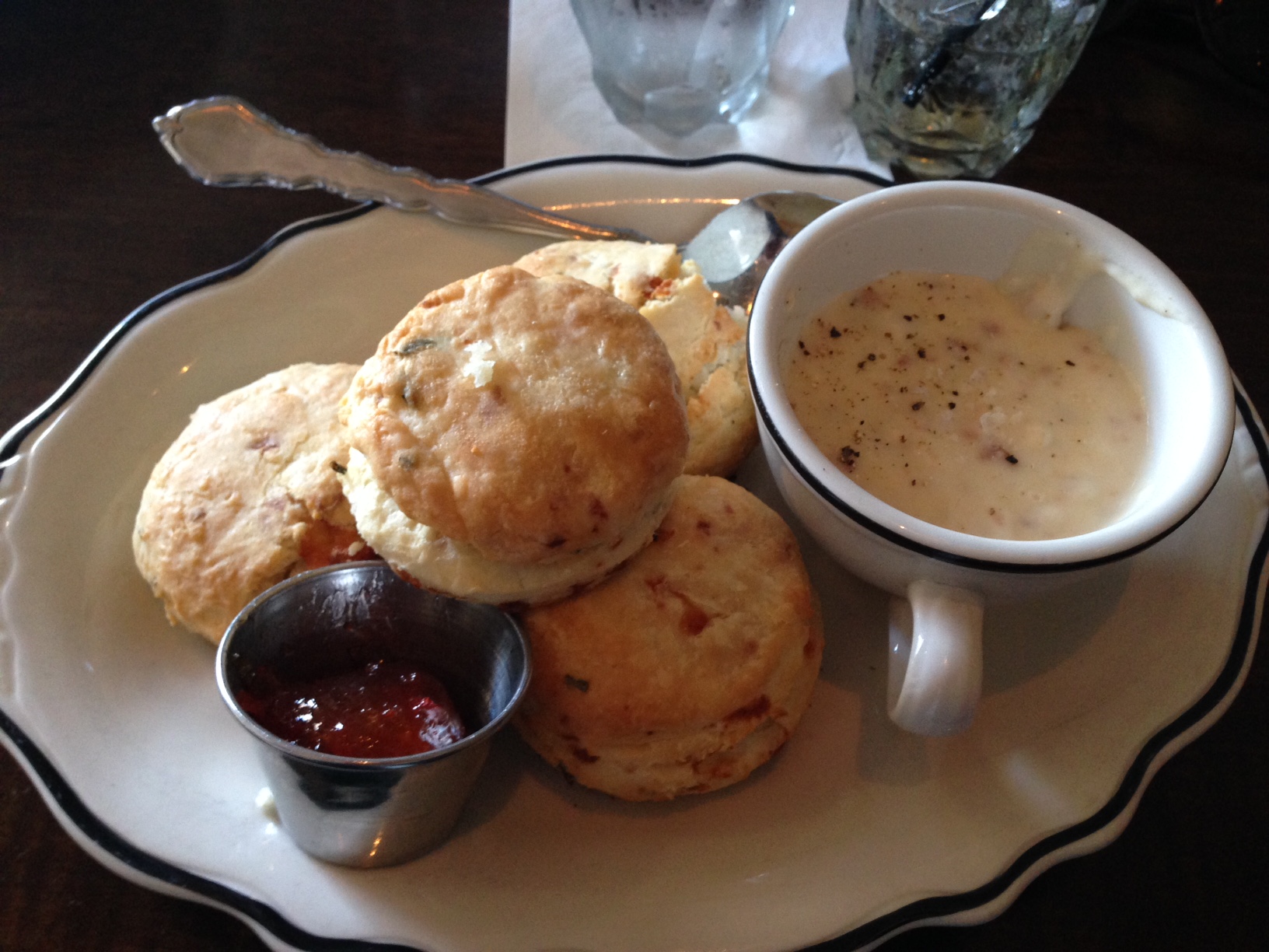 Biscuits-and-Gravy.jpg