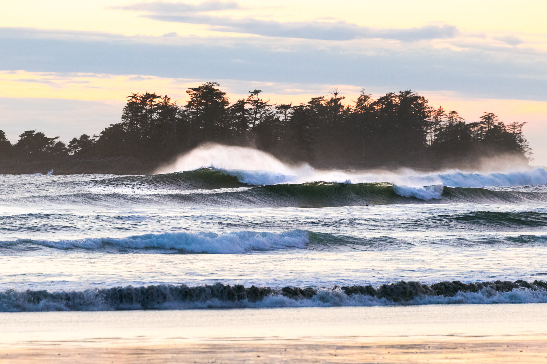 tofino_surf_photography-mid-winter-sunset.jpg