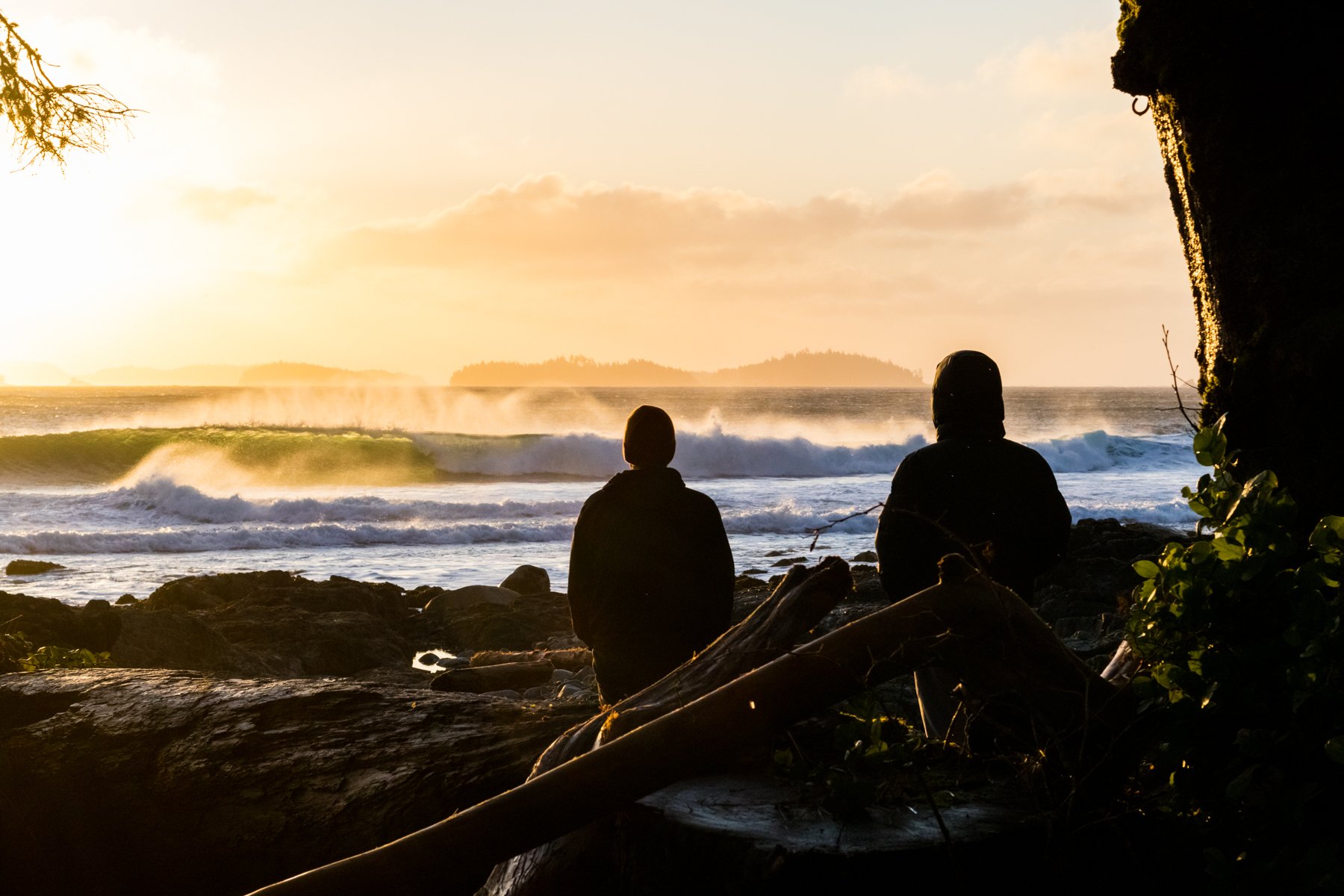 Tofino_Surf_Photography - Spicy_Morning_Surf_Checks - Long_Beach_Surf_Shop.jpg