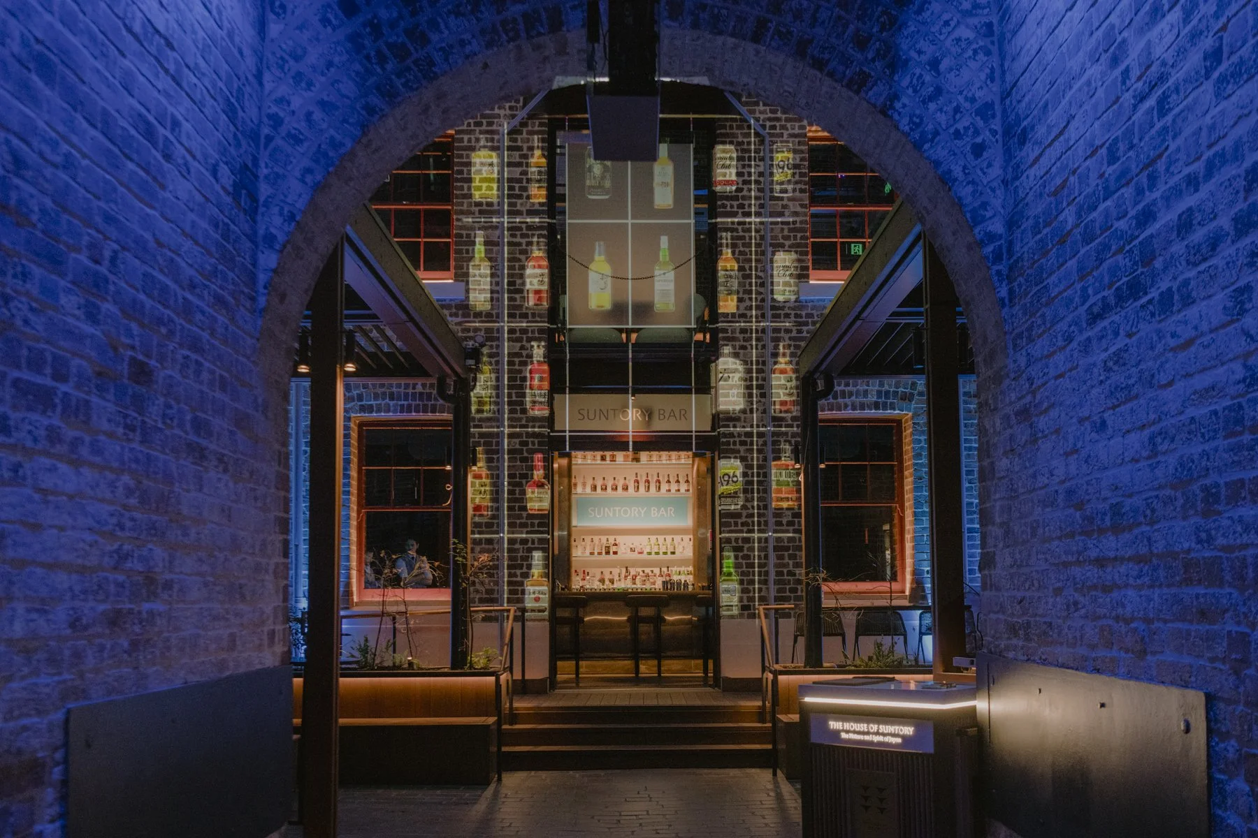 Suntory Bar 5 - Credit Jiwon Kim.jpg