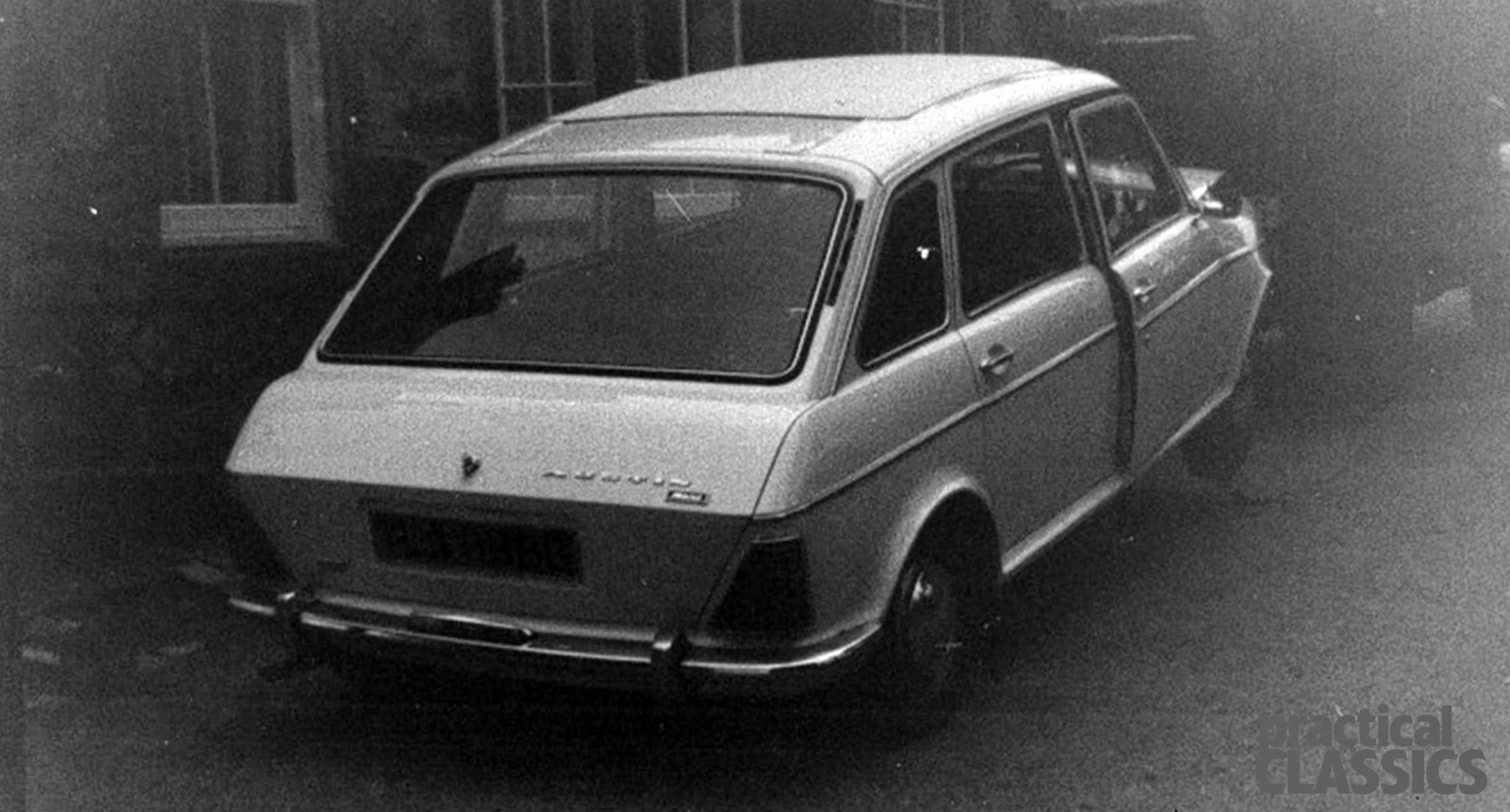 The Maxi arrives at the garage in Tongue, front end destroyed by the impact. John, Yoko and the kids were taken to Golspie Hospital.