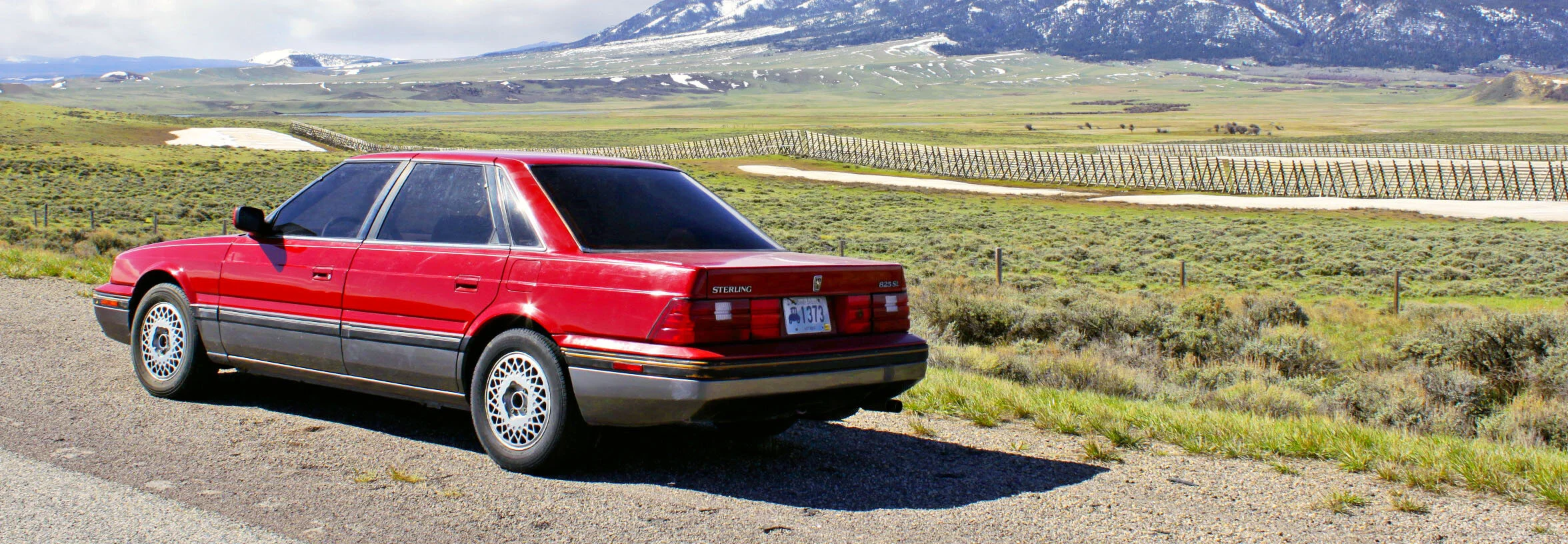In similar fashion to the things we get up to at Practical Classics and with additional inspiration from road trip nutter Jim Magill (Fiat Panda in the Sahara, anyone?) our friends Chris Mercon and Tim Wade Jr sourced a rare US-spec Sterling (basically a Rover 800) and picked it up from a small dusty town in Idaho. The mission? To hand the keys to our Deputy Editor James Walshe, who would bring it back to Cowley – and perhaps even the NEC Classic Motor Show.