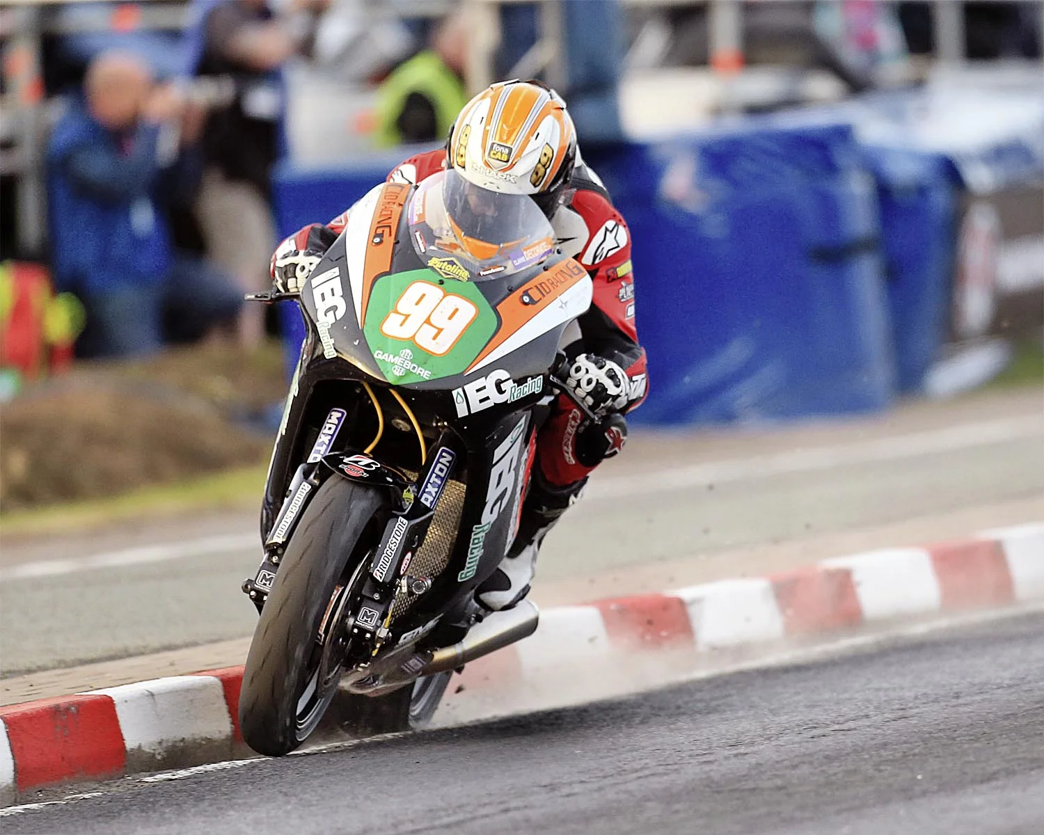 2018_North_West_200_Supertwin_02.jpg