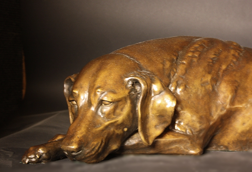 LIFE-SIZE LABRADOR