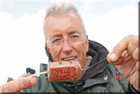 8. When a fish picks up the hookbait on such a short link, the line is pulled tight to the heavy feeder and the hook sinks home