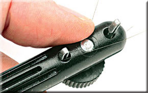 spade end hook tyer