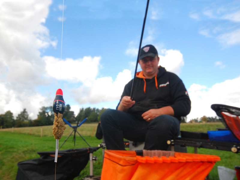 Tie a pole float baggin' waggler — Angling Times