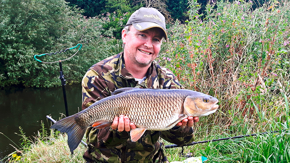 Richard Hart's Midlands river fish went 7lb.