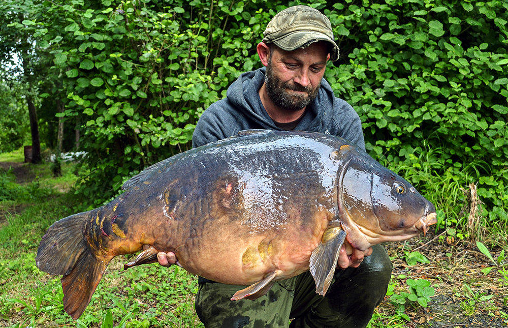  First to fall to Dan Leney at distance was the 45lb 12oz Two Tone. 
