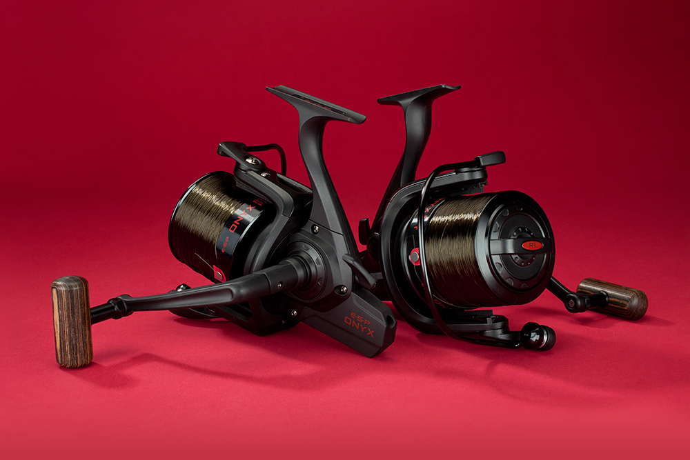 Daiwa Black Widow 25A Reel Compact Big Pit Infinite Anti-Reverse - Carp  Fishing