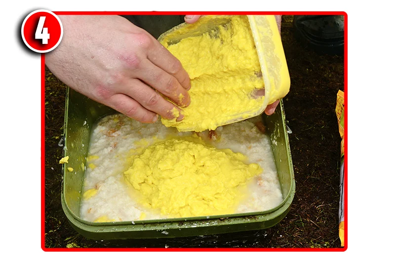  Next into the bucket goes a 900g bag of frozen corn that has been liquidised