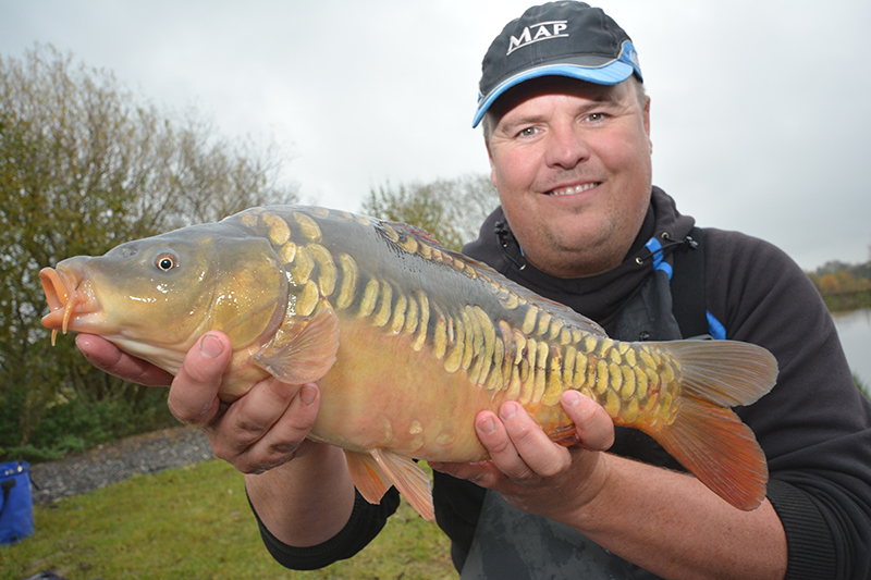 Fishing bait guide Dobbing bread for carp — Angling Times