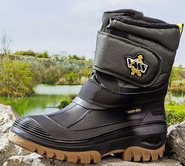 Buyer's Guide to the best fishing boots 