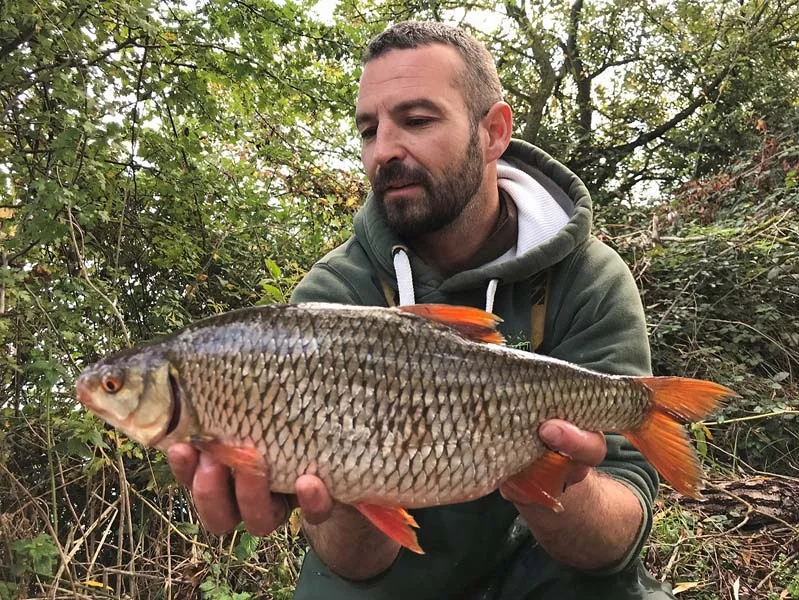 Vinnie Durn 3lb 8oz roach.jpg