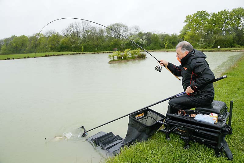 MIDDY ARCO-TECH CARP FEEDER Review — Angling Times