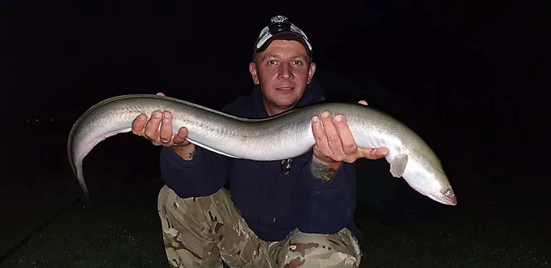 8lb 14oz eel.jpg
