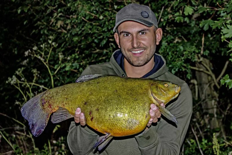 Seb Wright tench.jpg