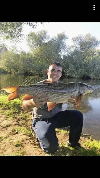 Scott Dethick 15lb 15oz barbel.jpg