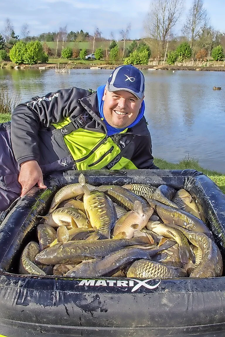 Commercial Fishing Tips Hard pellets for winter carp with Jamie