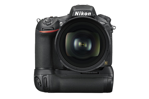 Nikon D810A front grip.jpg