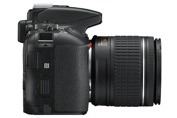 D5600_AFP_18_55_VR_right.jpg