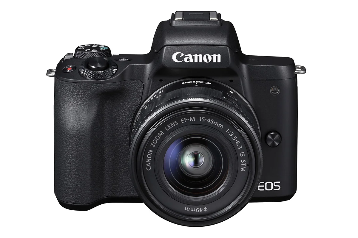 09_EOS_M50_BK_FrontSlantDown_EF-M15-45 STM.jpg