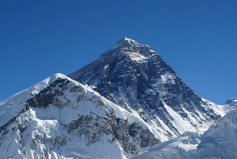Everest%20from%20Kalapatthar%20by%20Pavel%20Novak.jpg