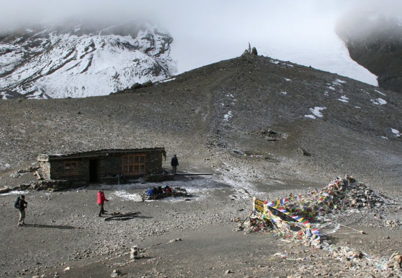 The%20top%20of%20the%20Thorung%20La%20pass,%20highest%20point%20on%20the%20Annapurna%20circuit.%20By%20Schutz.jpg