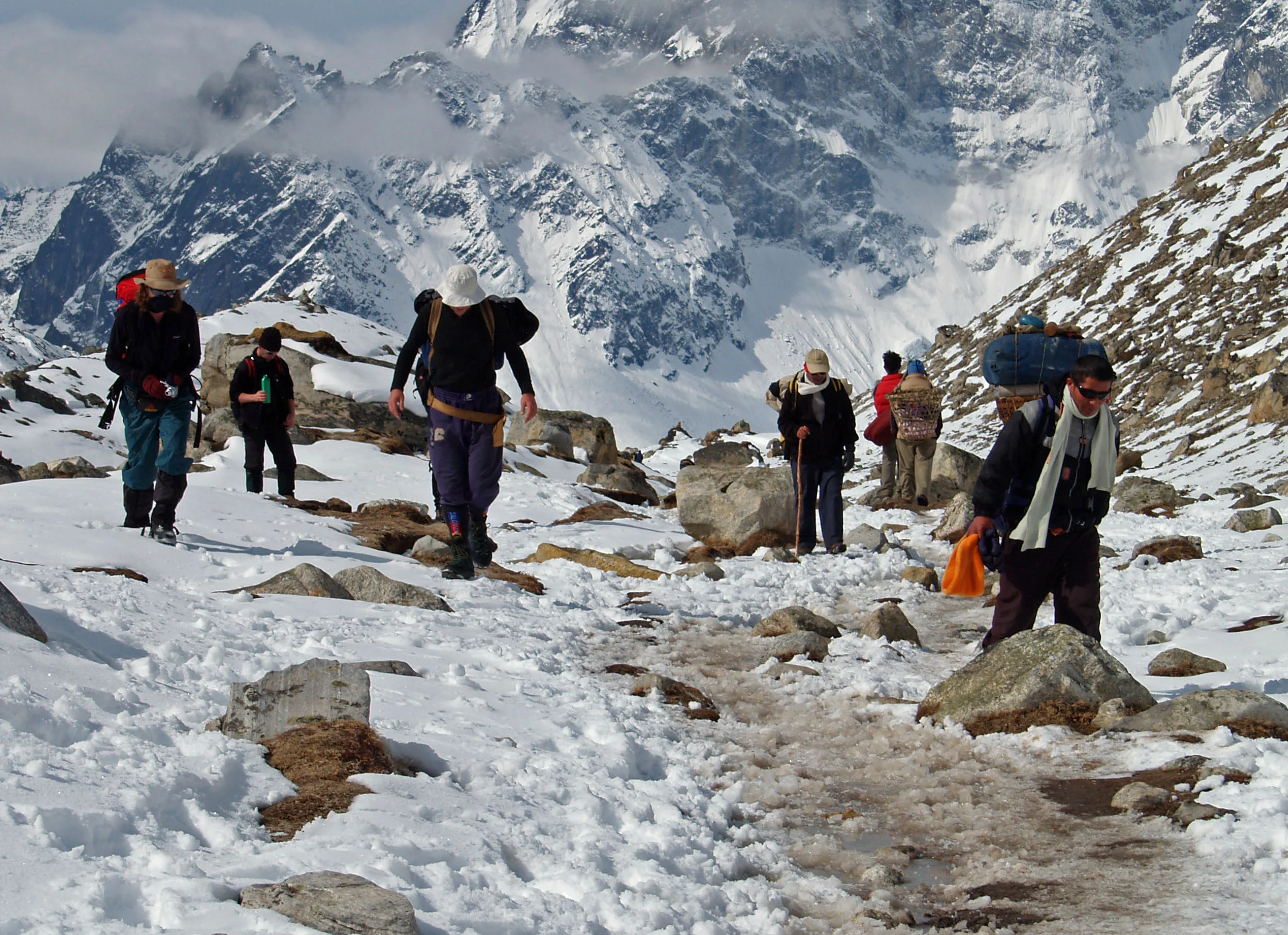 Trekking%20into%20Everest%20base%20camp.jpg