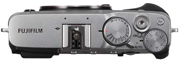 Bluetooth connectivity The X-E3 is the first X Series model to feature Bluetooth functionality, which allows users to transfer images quickly and easily to a smart device. Simple, clean design The top has been kept simple, adopting Shutter Speed and Exposure Compensation dials and a hotshoe to attach accessories.