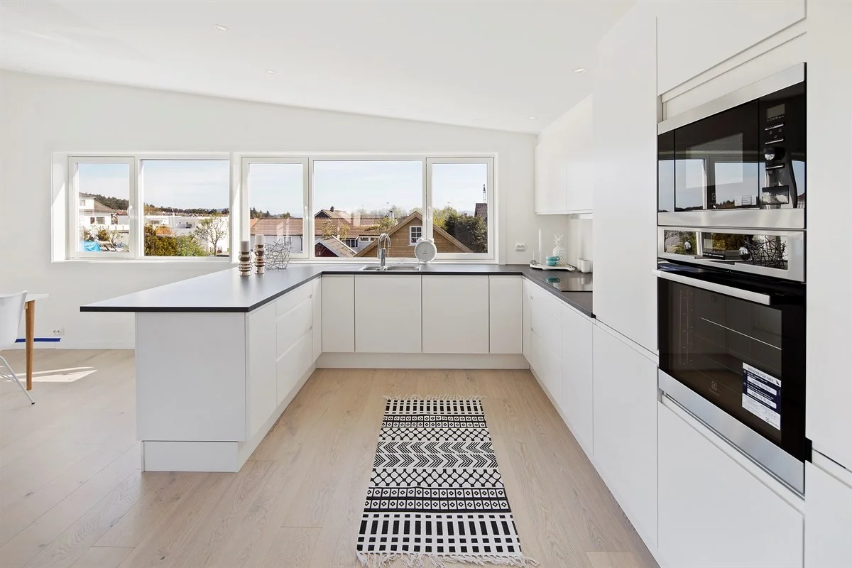 Bilde fra annonse - interiør - kjøkken 3.jpg