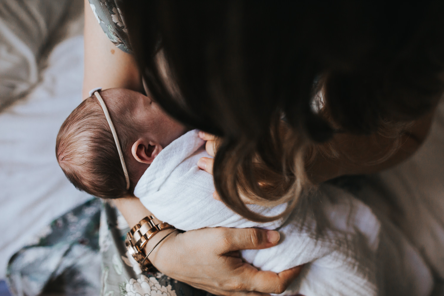 newborn baby girl breastfeeding - Markham lifestyle photography