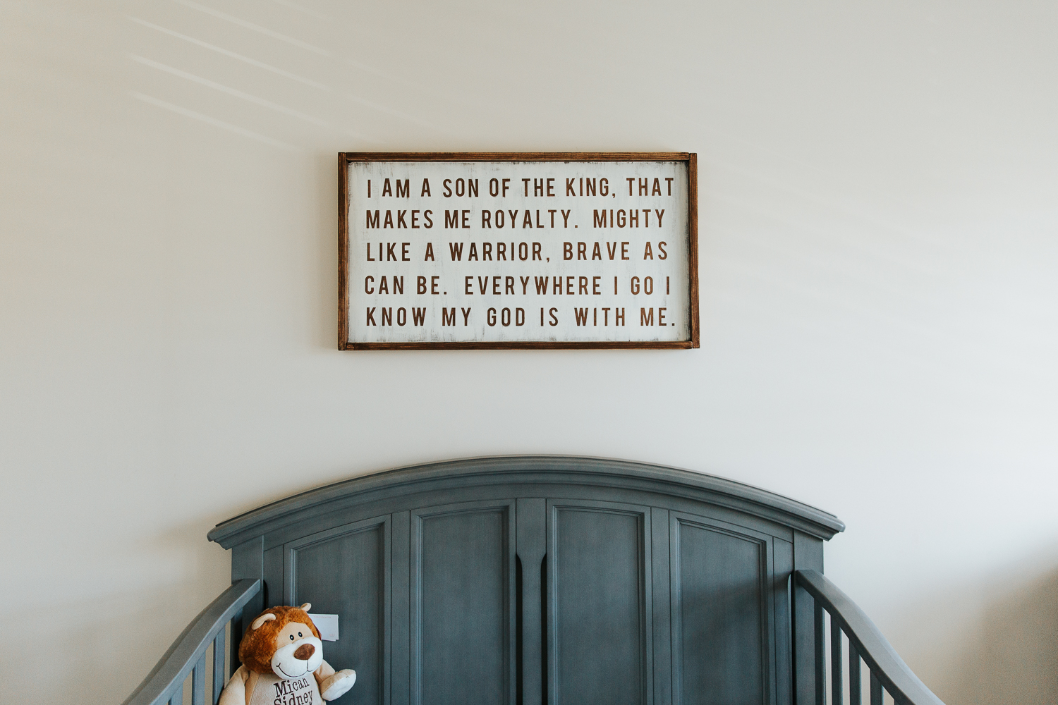 nursery details, crib and wall decor - Barrie Lifestyle Photography