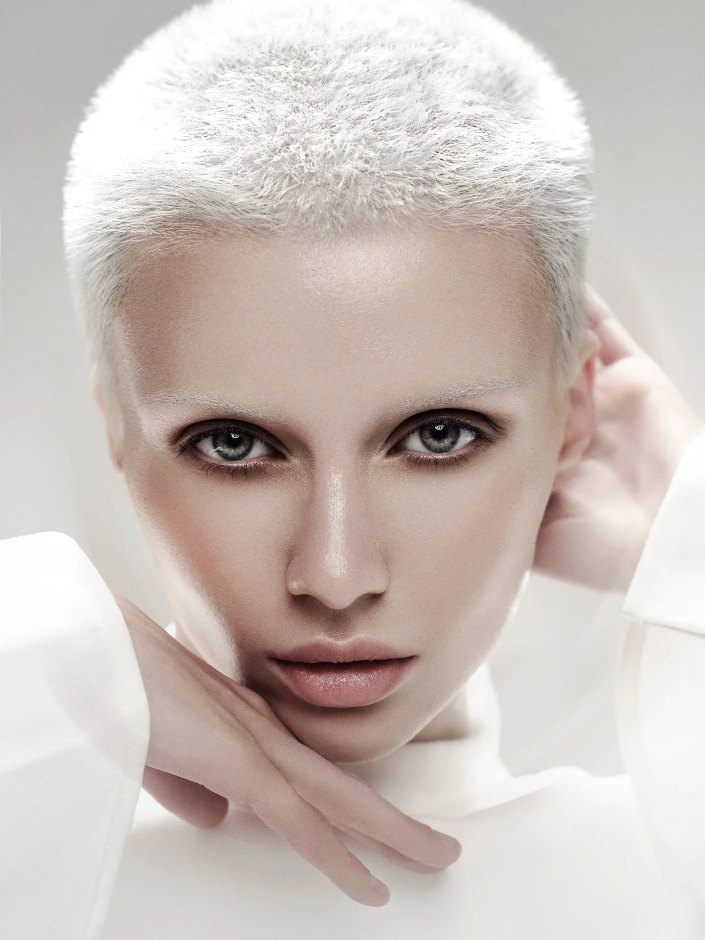 { Cloud Dancer } @pantone 2026 Colour of the Year Shoot with @andrewsmithhairstylist @milkshakehairuk 

Hair: @andrewsmithhairstylist 
Photography: @richmilesphoto 
Make Up: @louiselerego
Hair Assistant: @cc.hairandeducation
Products: @milkshakehairu